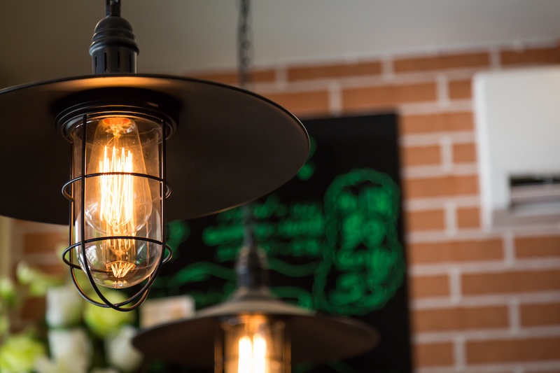 Lampa med glödtråd